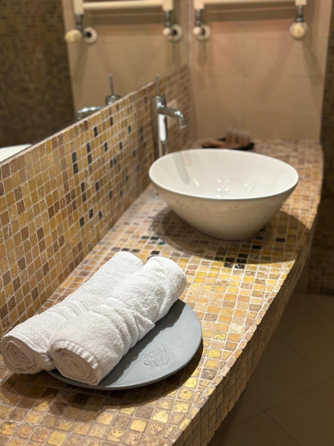 Central Station Suite Bologne Extérieur photo